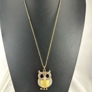 Aero 1987 gold tone owl pendant necklace